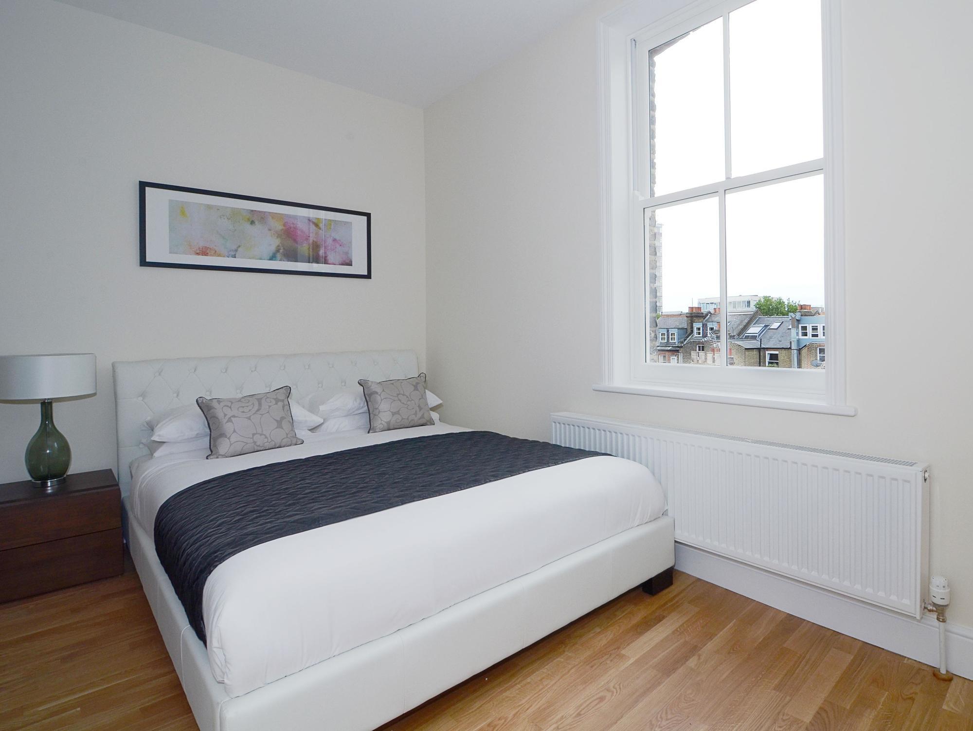 Hammersmith One Лондон Екстериор снимка