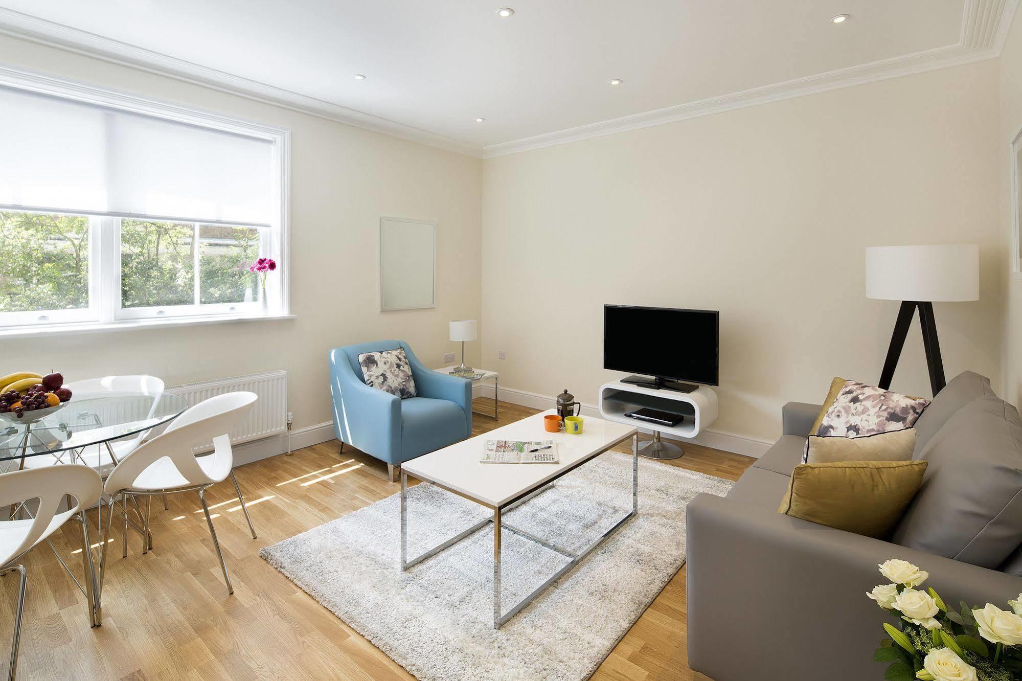 Hammersmith One Лондон Екстериор снимка